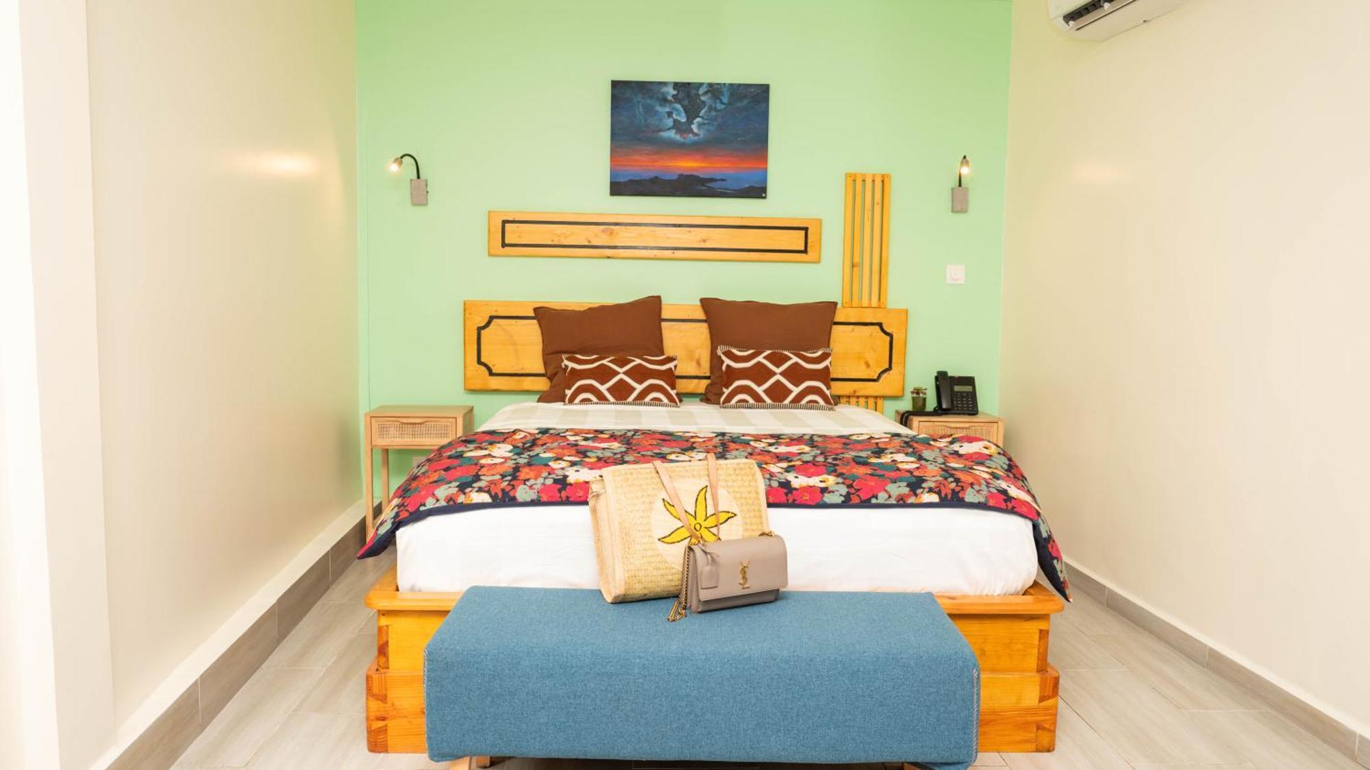 Jade Hotel And Spa Bandrele ภายนอก รูปภาพ